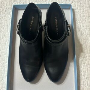 Antonio Melani Black Genuine Leather Buckle Ankle Bootie Sz.7